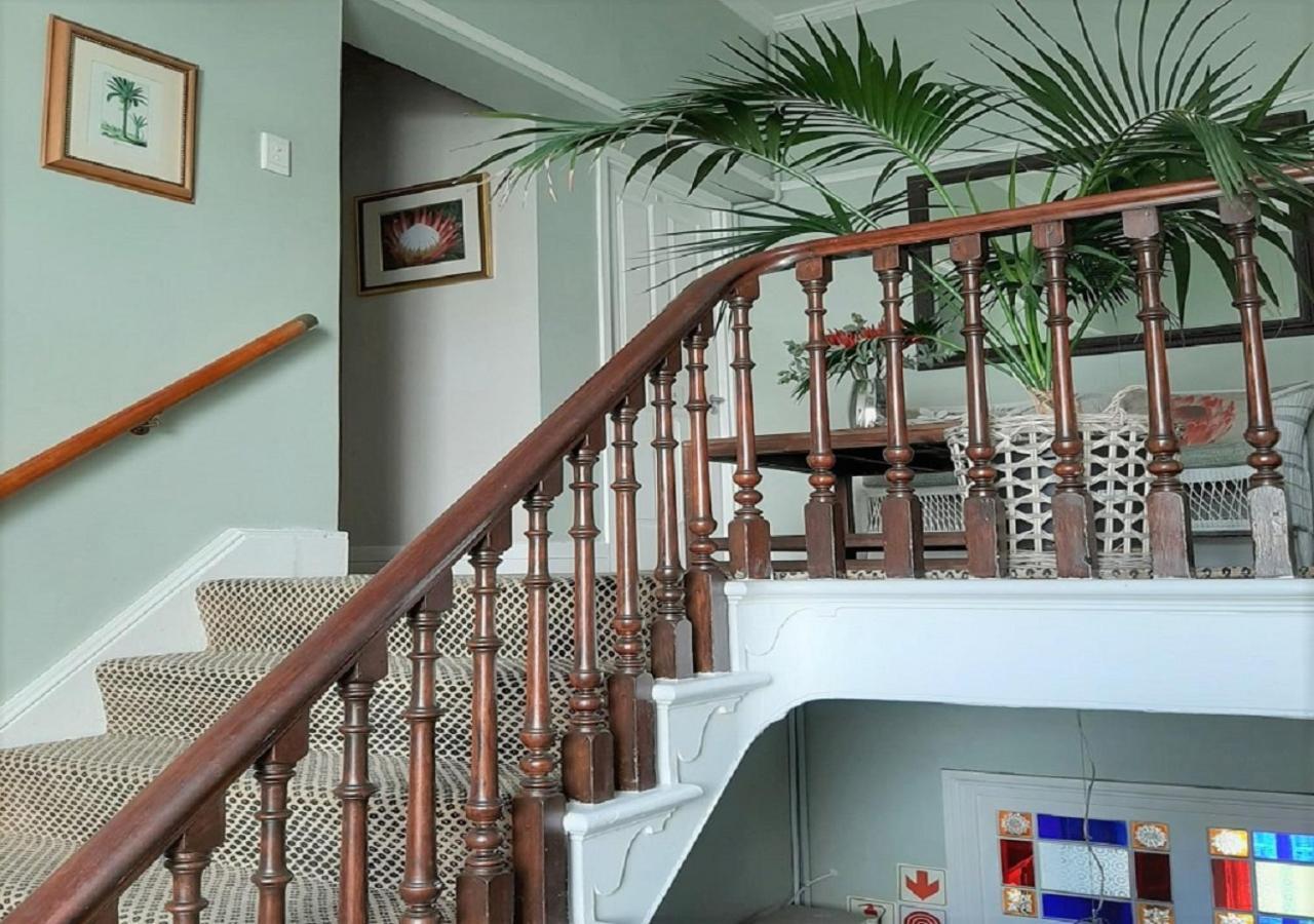 The Greenhouse Guesthouse Кейптаун Екстериор снимка