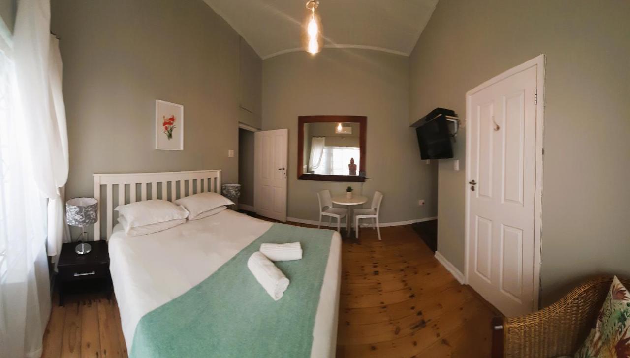 The Greenhouse Guesthouse Кейптаун Екстериор снимка