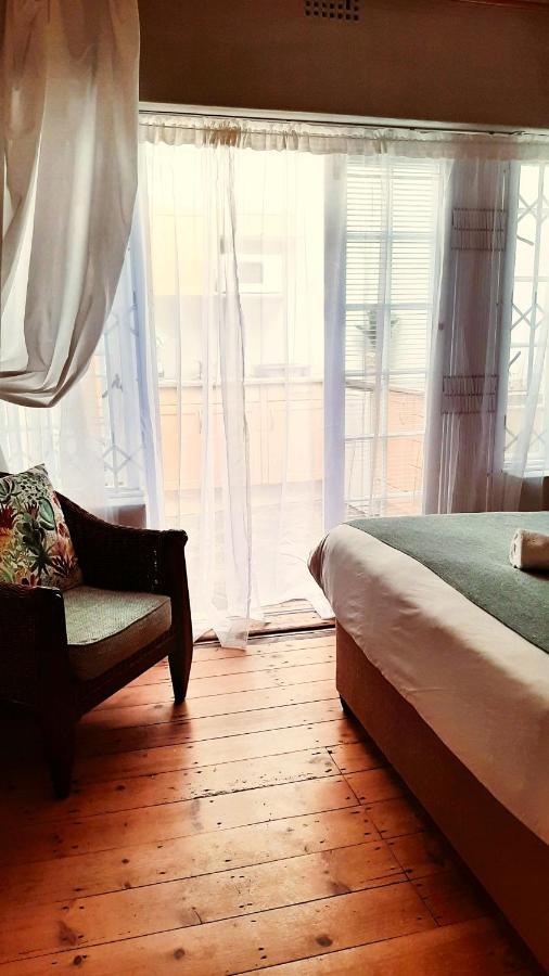The Greenhouse Guesthouse Кейптаун Екстериор снимка