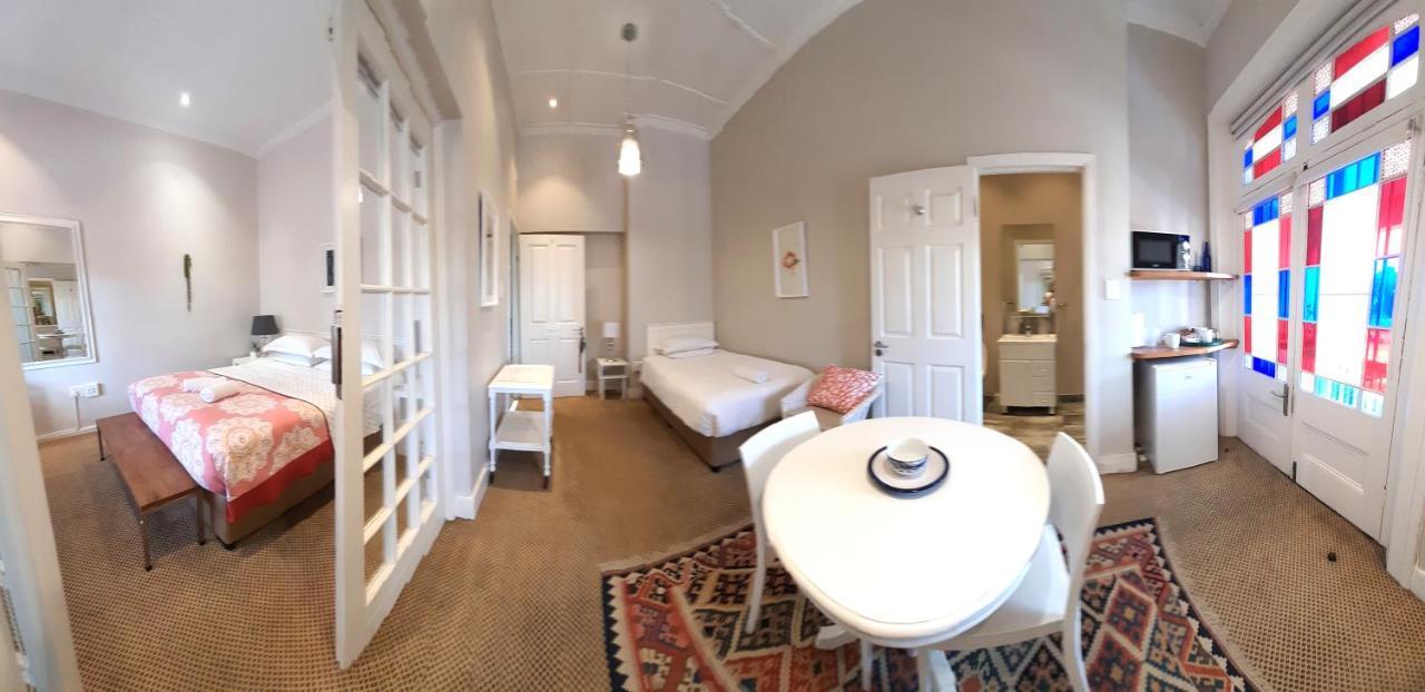 The Greenhouse Guesthouse Кейптаун Екстериор снимка