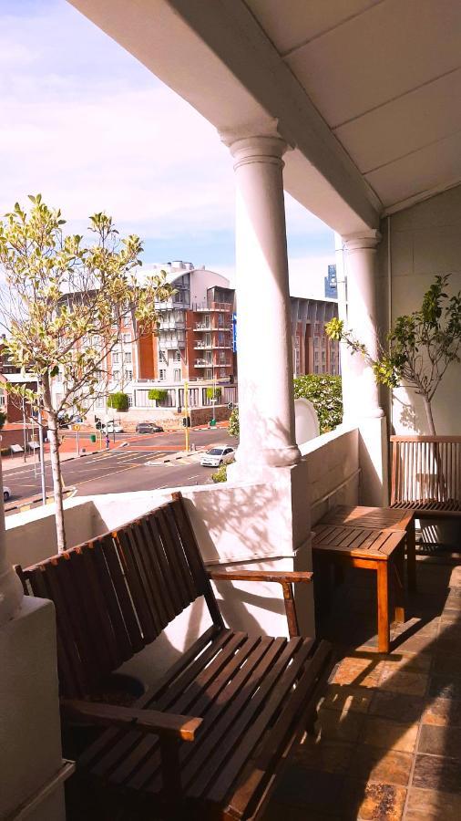 The Greenhouse Guesthouse Кейптаун Екстериор снимка