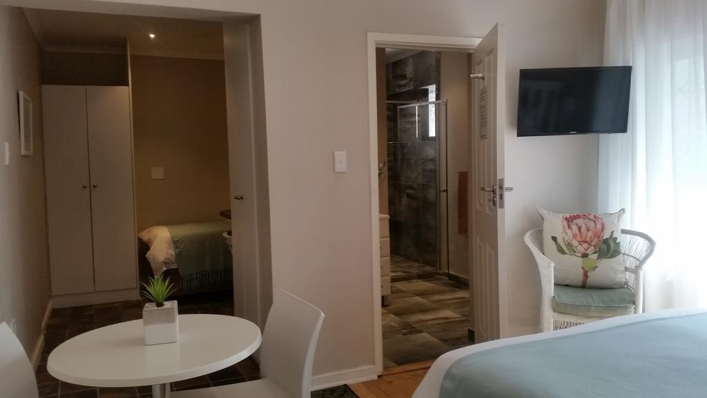 The Greenhouse Guesthouse Кейптаун Екстериор снимка