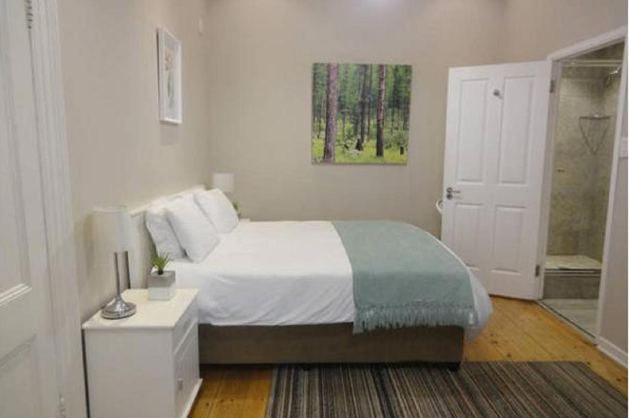 The Greenhouse Guesthouse Кейптаун Екстериор снимка